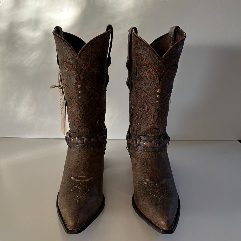 Durango Women's 11" Crush Heartbreaker Concho Cowboy boots - Women's 9.5M